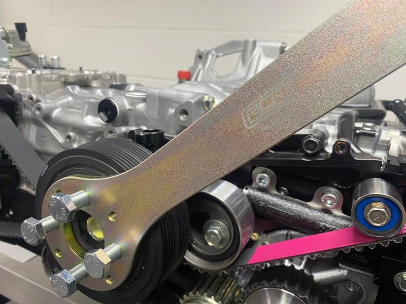 RCM Outil d'extraction et d'installation de poulie de vilebrequin Subaru Impreza WRX 2006-2011 et STI 1996-2009